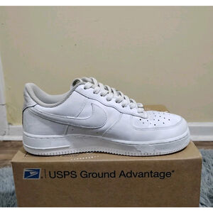 Nike Air Force 1 '07 Low Men Size 8.5 Triple White Athletic Sneakers cW2288-111